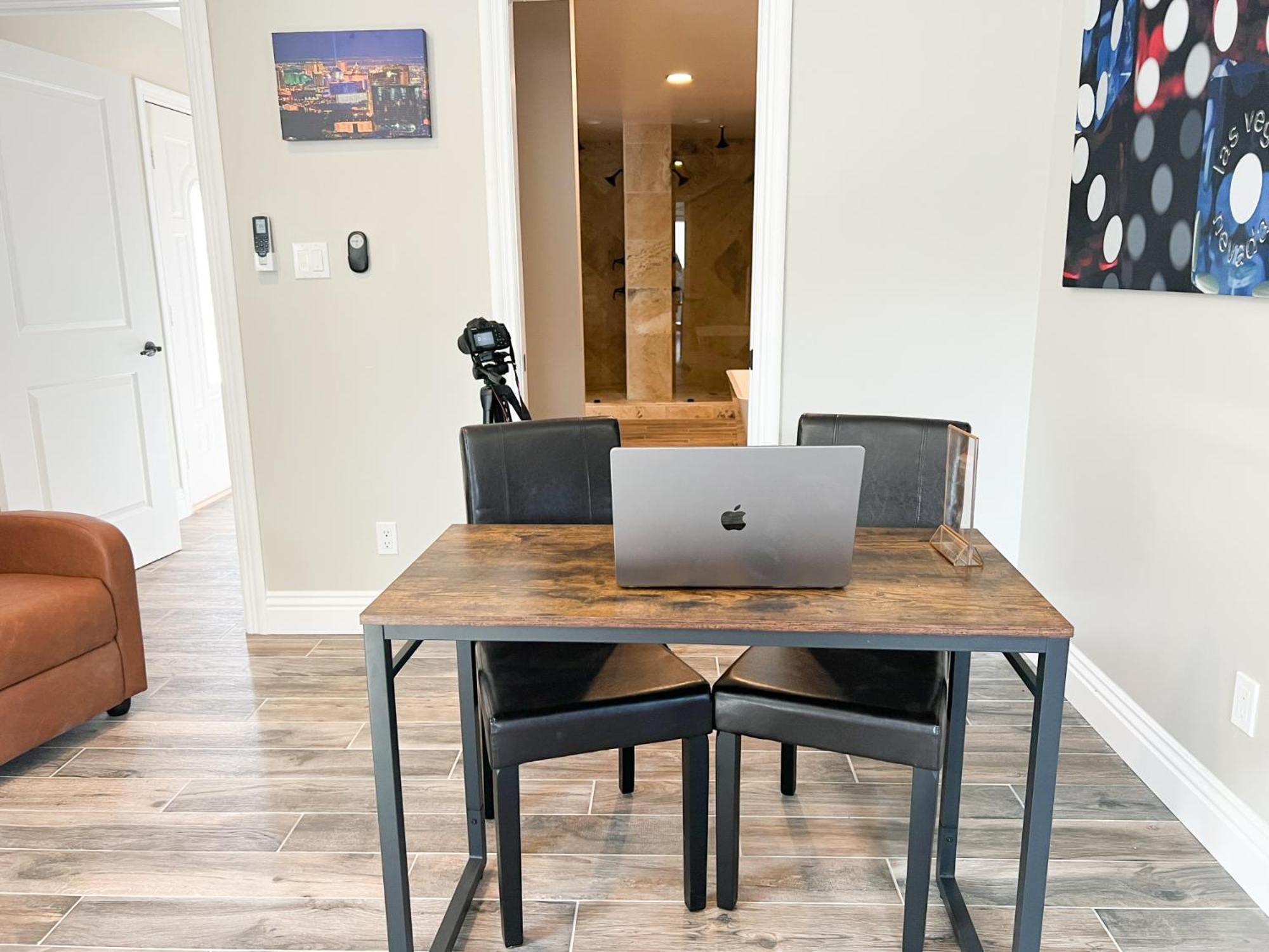 Lux Private Home - Pool, Billiards, 8 Smart Tvs, Board Games, Cotton Bedding - The Stone Sanctuary At Mccullough Hills Trailhead Las Vegas Exterior photo