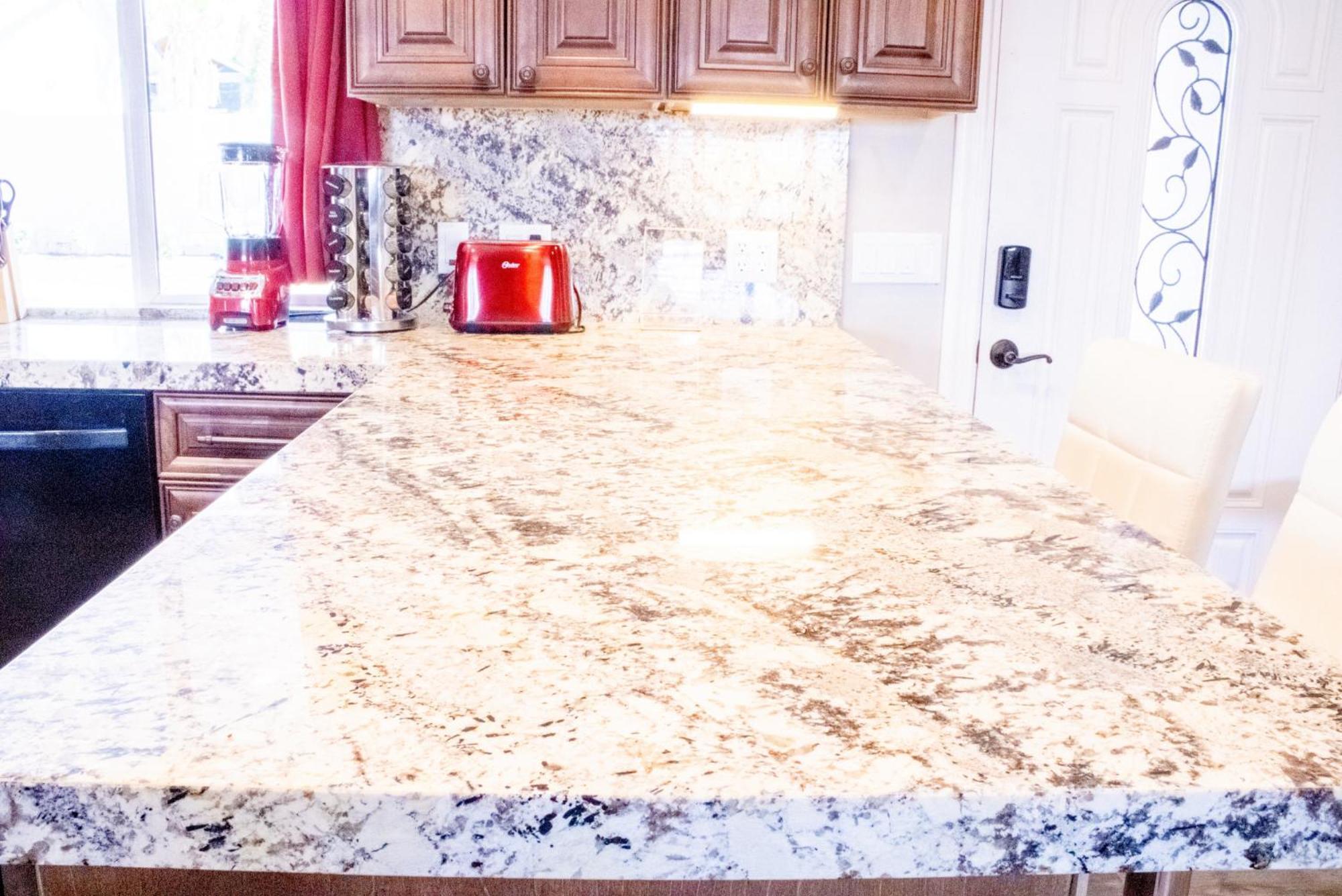 Lux Private Home - Pool, Billiards, 8 Smart Tvs, Board Games, Cotton Bedding - The Stone Sanctuary At Mccullough Hills Trailhead Las Vegas Exterior photo