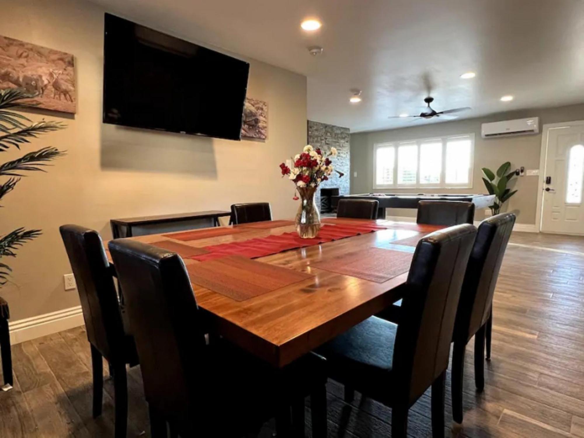 Lux Private Home - Pool, Billiards, 8 Smart Tvs, Board Games, Cotton Bedding - The Stone Sanctuary At Mccullough Hills Trailhead Las Vegas Exterior photo