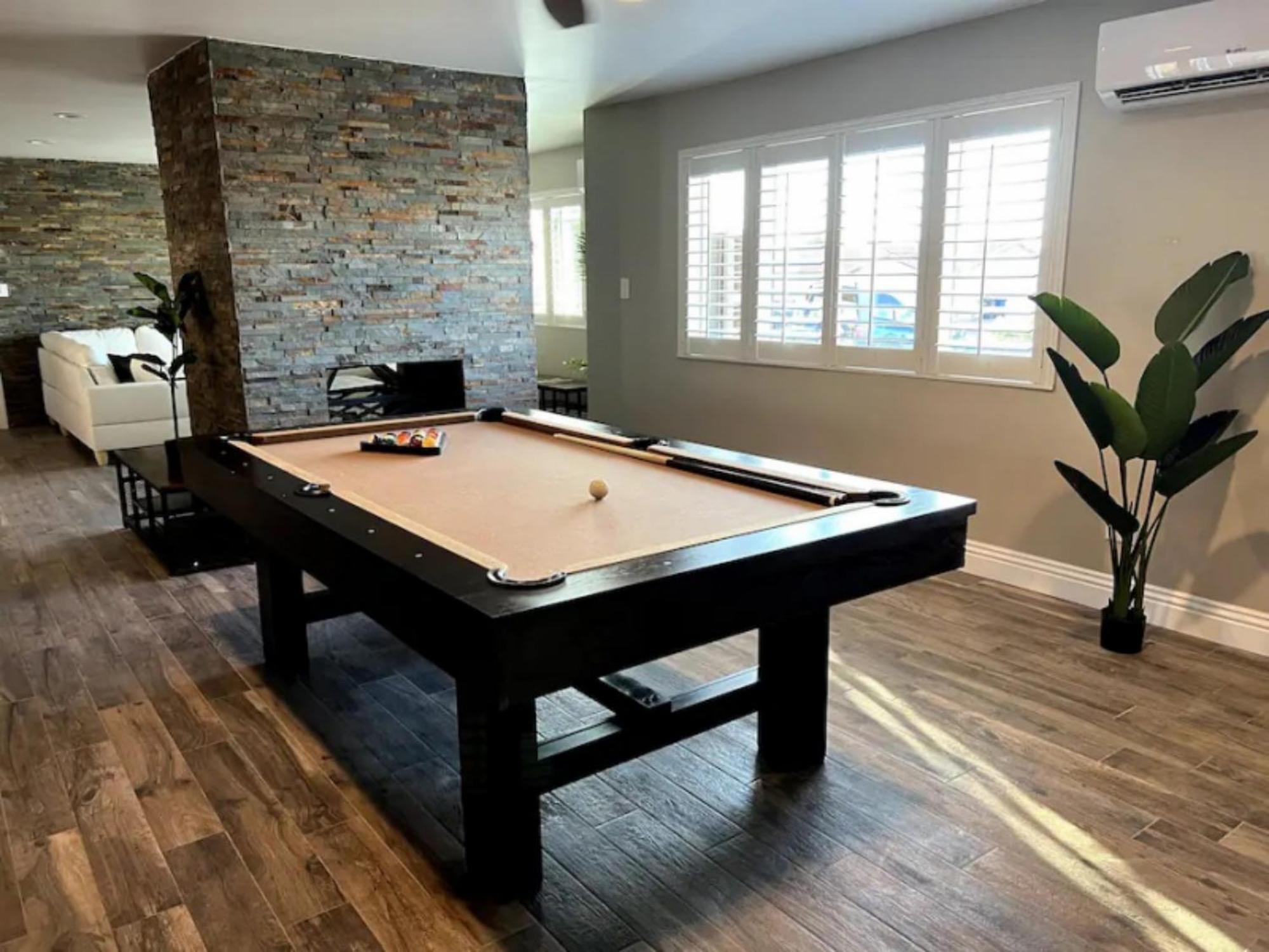 Lux Private Home - Pool, Billiards, 8 Smart Tvs, Board Games, Cotton Bedding - The Stone Sanctuary At Mccullough Hills Trailhead Las Vegas Exterior photo